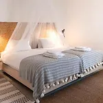 아파트 Casa Alfazemas *
